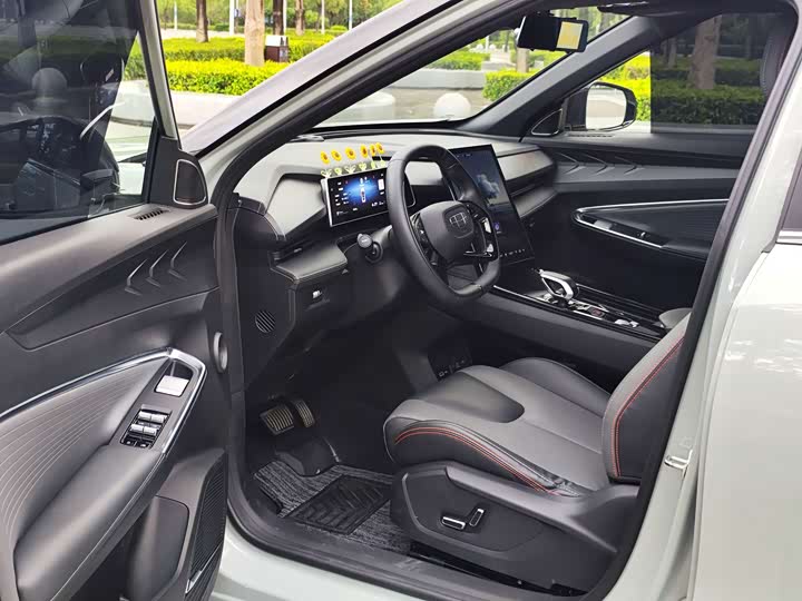 Geely Atlas 2023 2023款 博越COOL 1.5TD 朋友版