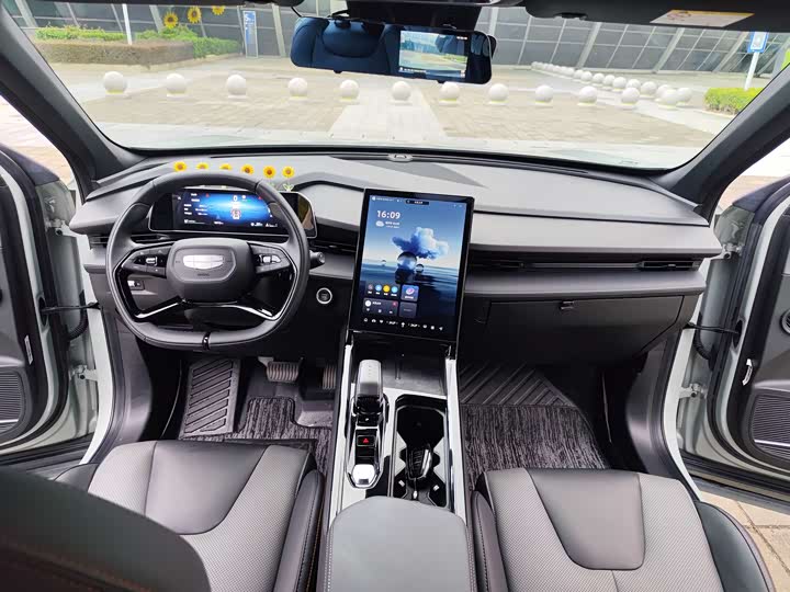 Geely Atlas 2023 2023款 博越COOL 1.5TD 朋友版