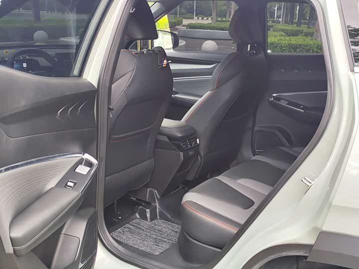 Geely Atlas 2023 2023款 博越COOL 1.5TD 朋友版