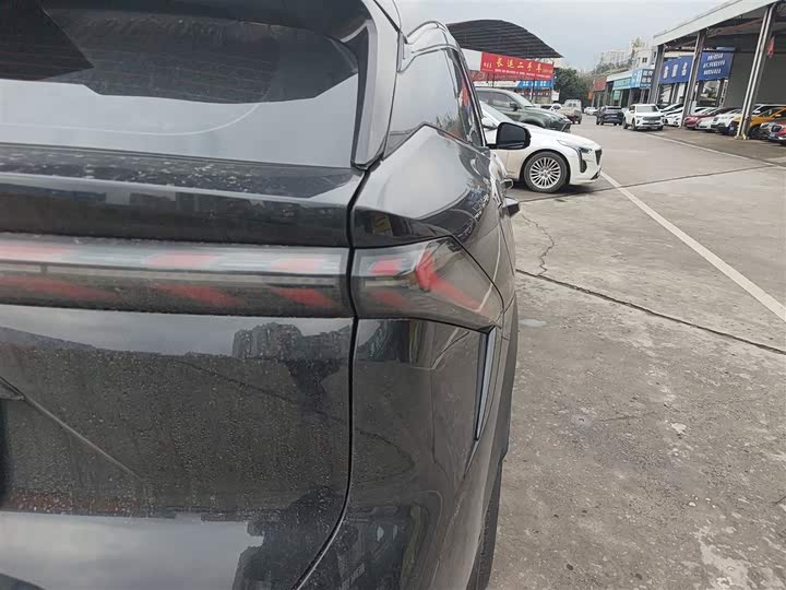 Geely Galaxy L7 2025 2025款 EM-i 115km 探索版