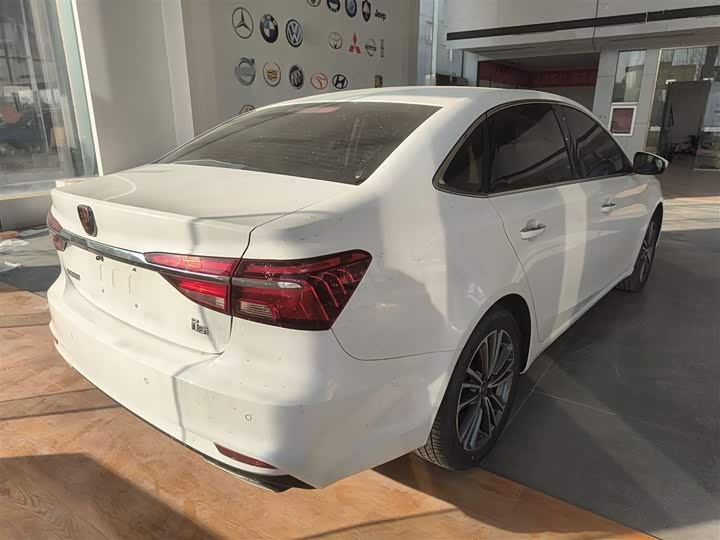 Roewe i6 2020 2020款 PLUS 1.6L CVT 4G互联荣耀旗舰版