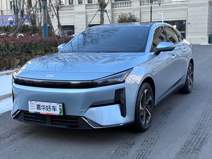 Geely Galaxy L6 2025 2025款 EM-i 140km 星舰版