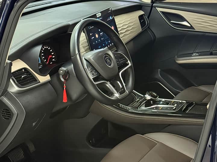 BYD Song Max Hybrid 2022 2022款 DM-i 105KM 尊荣型