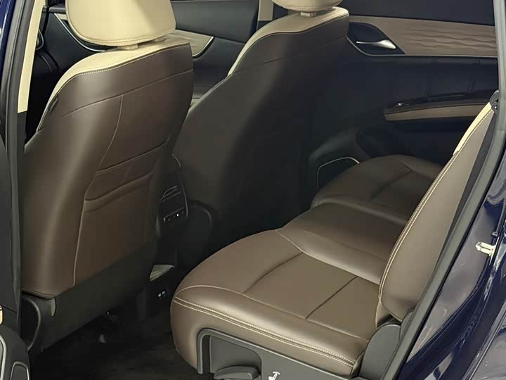 BYD Song Max Hybrid 2022 2022款 DM-i 105KM 尊荣型