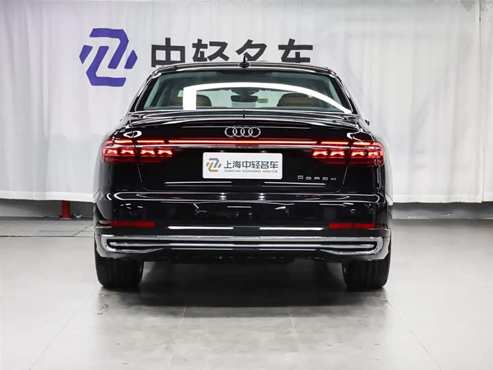 Audi A8 2025 2025款 A8L Horch创始人版 55TFSI