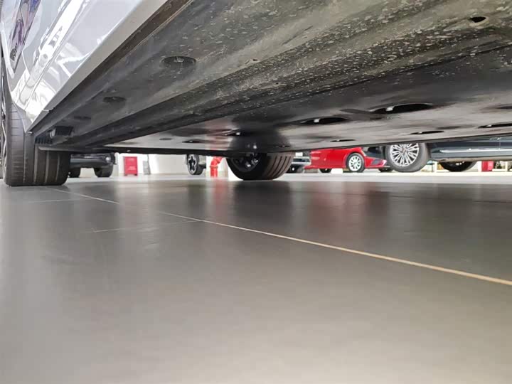 Audi Q6L e-tron 2026 2026款 首发领航版