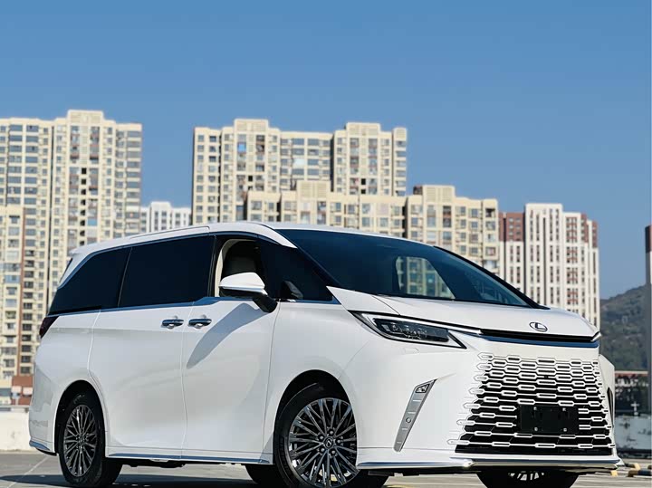Lexus LM 2023 2023款 500h 六座尊崇版