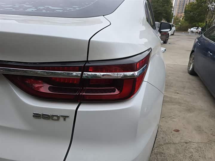 Changan CS85 Coupe 2021 2021款 1.5T DCT豪华型