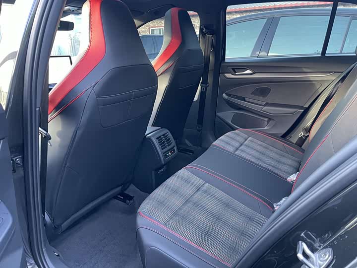 Volkswagen Golf GTI 2025 2025款 380TSI DSG GTI