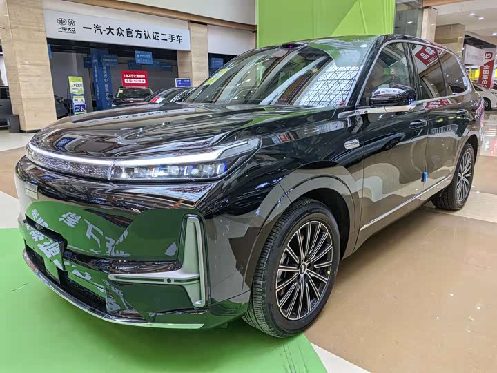 Geely Galaxy M9 2025 2025款 230km 两驱探索版