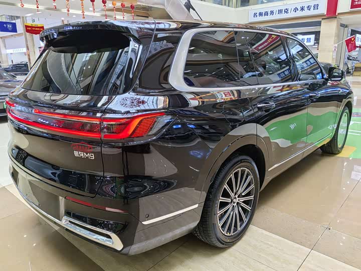 Geely Galaxy M9 2025 2025款 230km 两驱探索版