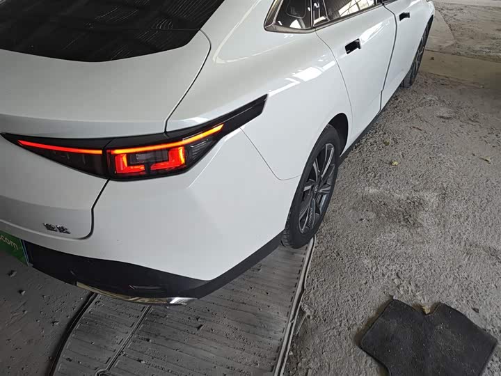 Changan Yida 2023 2023款 蓝鲸NE 1.5T GDI DCT领航型