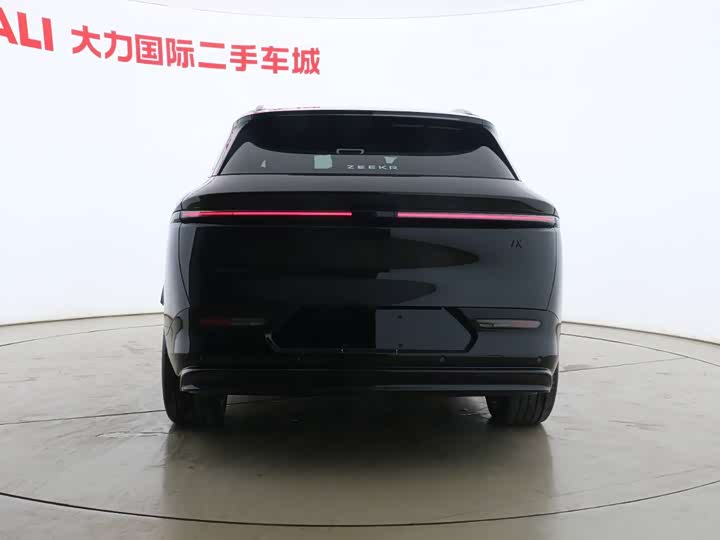Zeekr 7X 2025 2025款 100kWh 长续航后驱智驾版