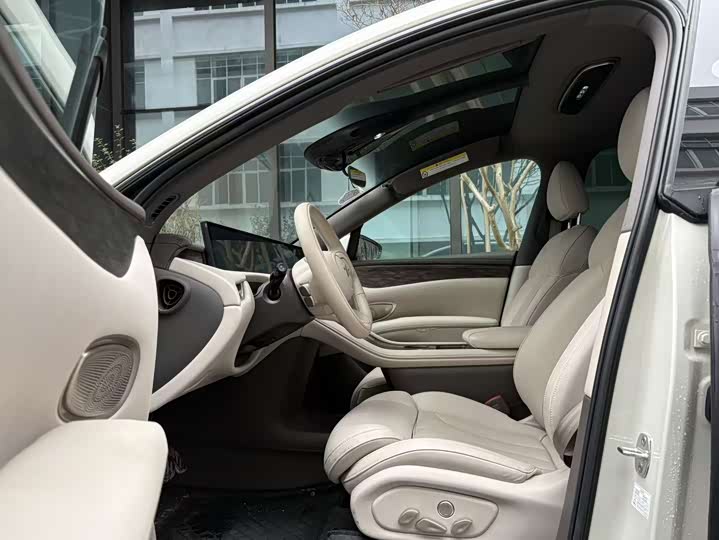 IM motors LS7 2025 2025款 焕新版 Ultra