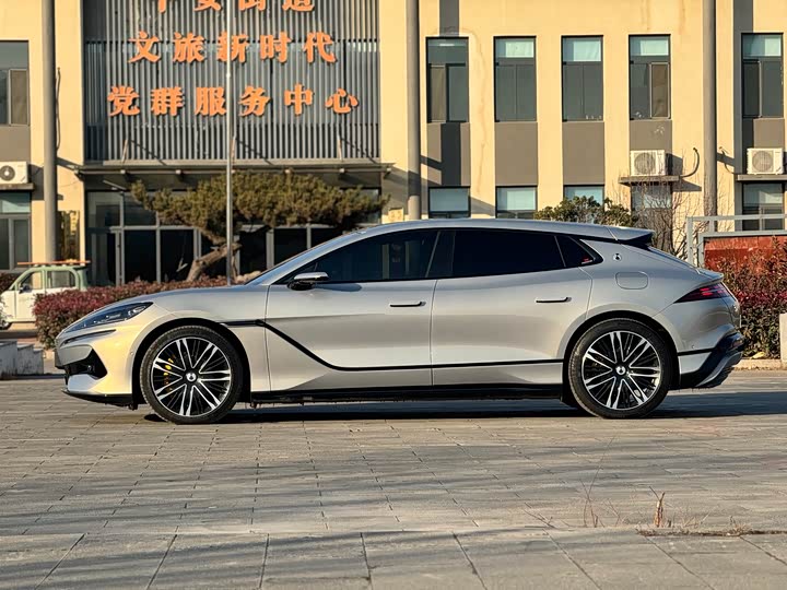 Denza Z9GT 2024 2024款 1100四驱Ultra版