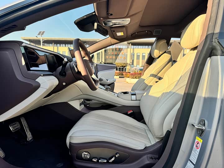 Denza Z9GT 2024 2024款 1100四驱Ultra版