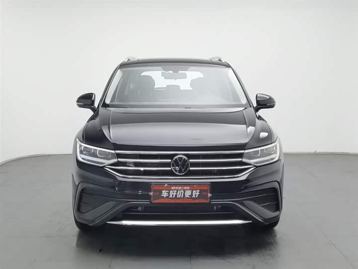Volkswagen Tiguan L Pro 2025 2025款 出众款 300TSI 自动两驱龙腾版