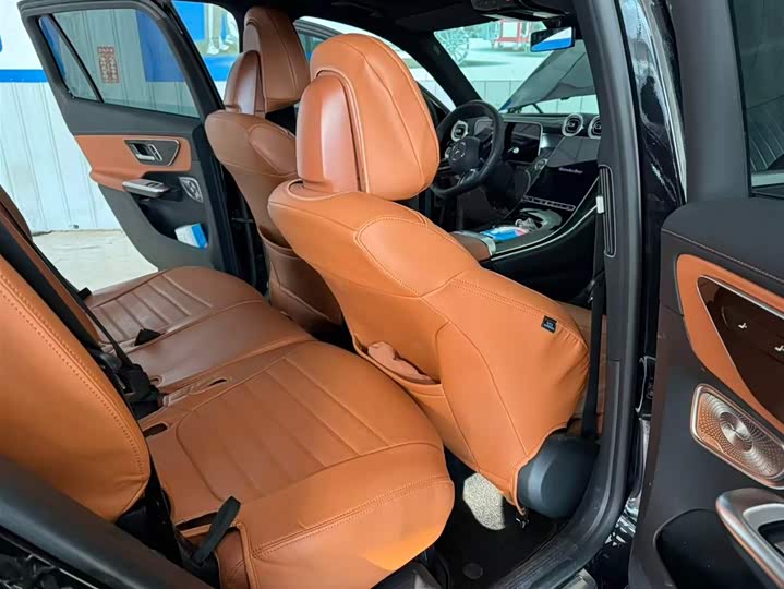 Mercedes-Benz GLC-Class 2025 2025款 GLC 300 L 4MATIC 豪华型 7座