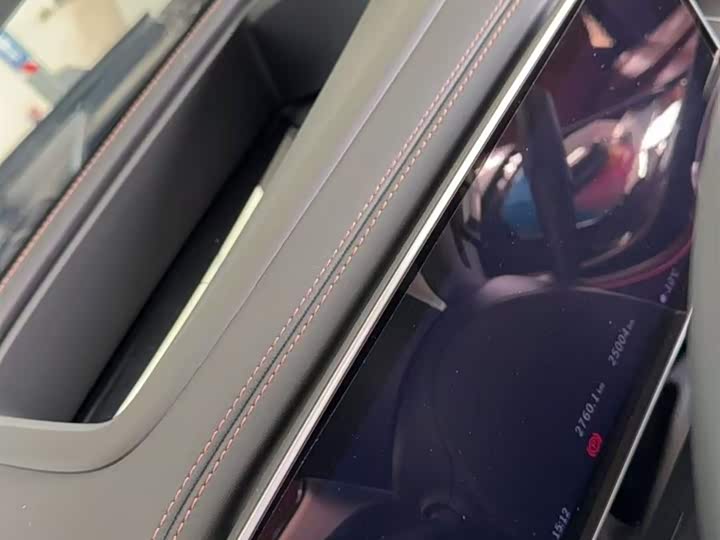 Mercedes-Benz GLC-Class 2025 2025款 GLC 300 L 4MATIC 豪华型 7座