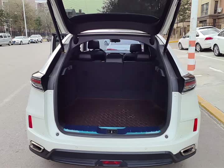 Honda UR-V 2023 2023款 240TURBO 两驱致悦版