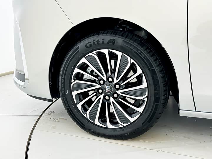 Buick GL8 Hybrid 2025 2025款 陆尚 尊享版 7座