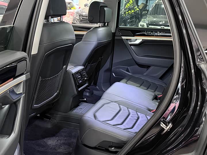 Volkswagen Touareg 2022 2022款 3.0TSI 锐享版 曜黑运动套装