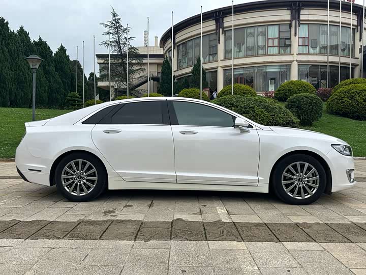 Lincoln MKZ 2019 2019款 2.0T 尊享版 国VI