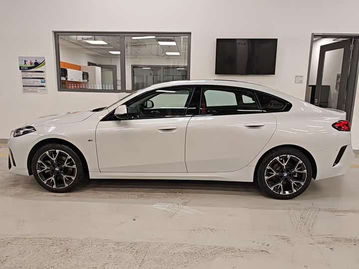 BMW 2 Series 2025 2025款 225L M运动套装