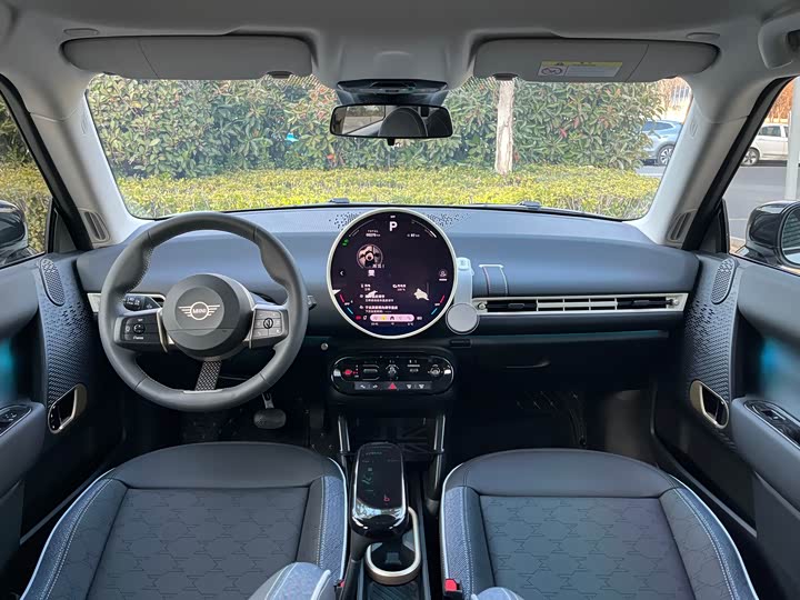 Mini Cooper 2025 2025款 456km COOPER E 经典派