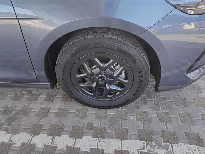 BYD Seal 05 DM-i Hybrid 2025 2025款 DM-i 智驾版 55KM豪华型