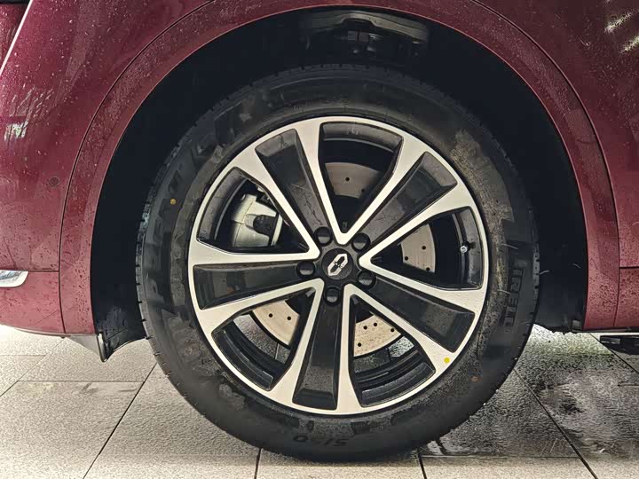 Aito M7 2026 2026款 增程 Max四驱版 5座