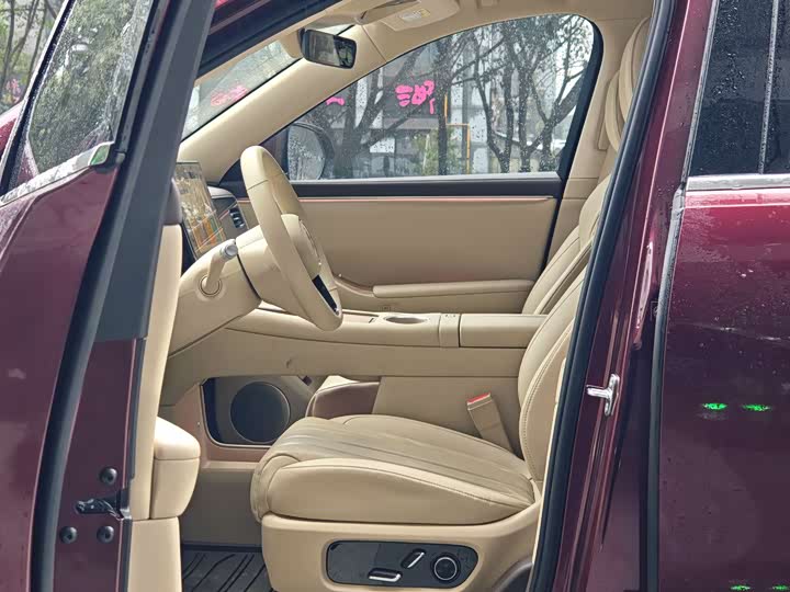 Aito M7 2026 2026款 增程 Max四驱版 5座