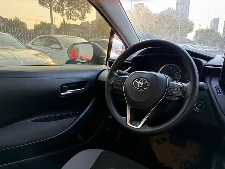 Toyota Corolla 2024 2024款 1.2T 先锋版