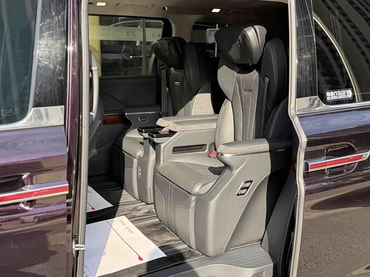 Hongqi HQ9 Hybrid 2024 2024款 2.0T 四驱豪华版