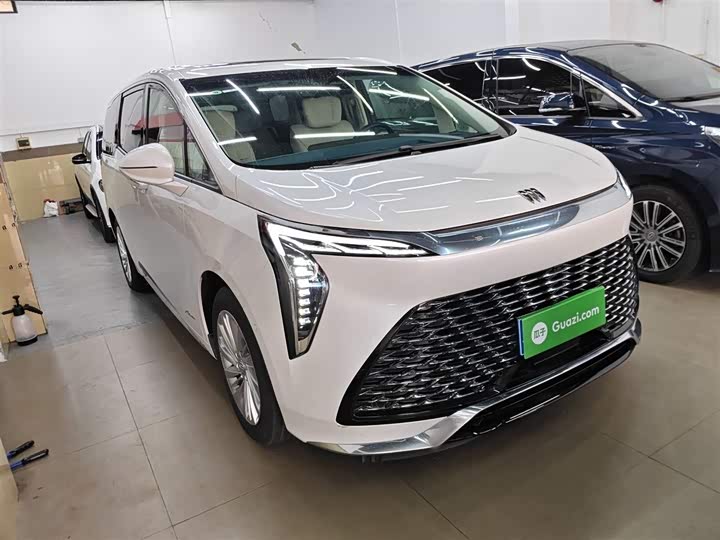 Buick GL8 Century 2025 2025款 2.0T 七座蕴世版