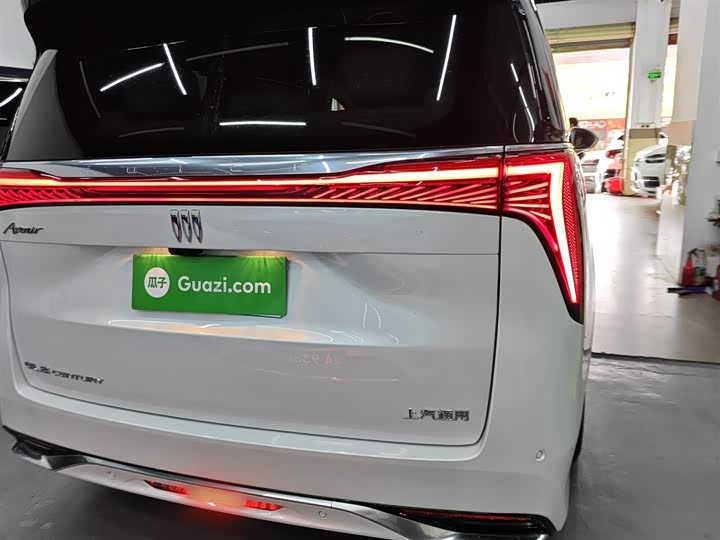 Buick GL8 Century 2025 2025款 2.0T 七座蕴世版