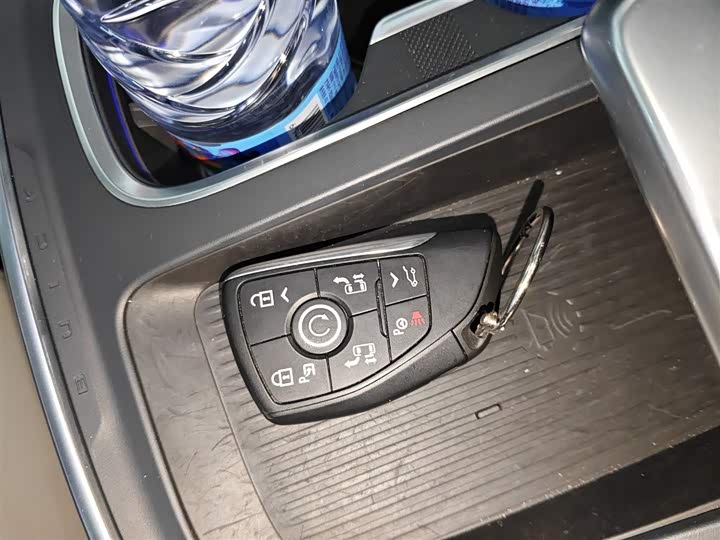 Buick GL8 Century 2025 2025款 2.0T 七座蕴世版