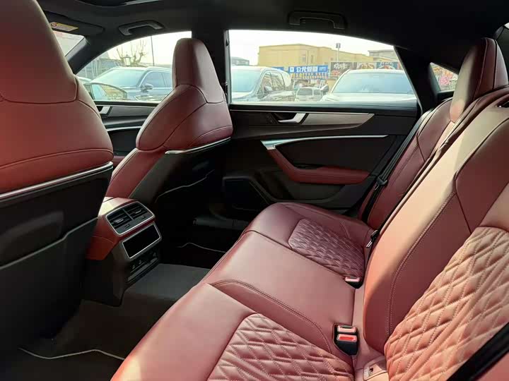 Audi A7L 2024 2024款 45 TFSI quattro 黑武士版