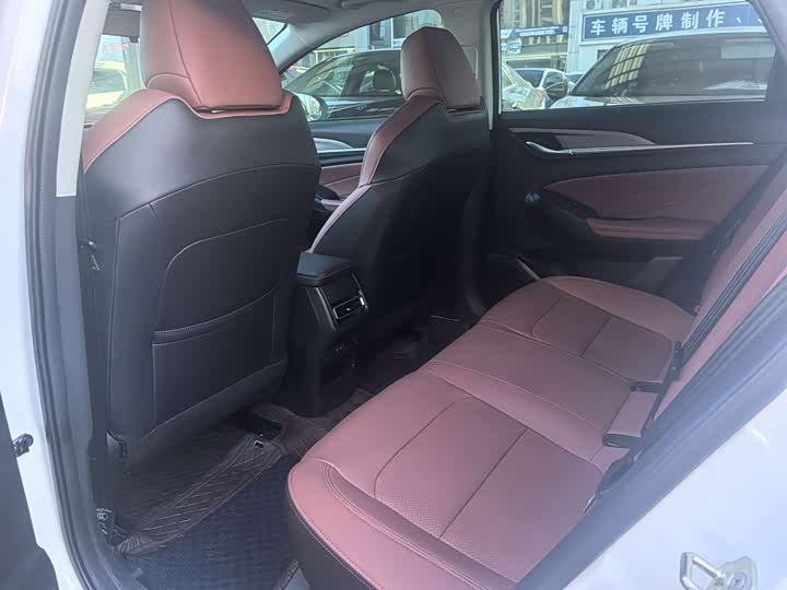 Changan Eado Plus 2025 2025款 PLUS 1.4T 双离合高能版