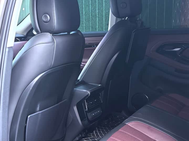 Land Rover Range Rover Evoque L 2024 2024款 揽胜极光L HSE 凝光限定版