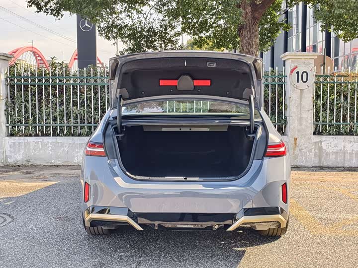 BMW i5 2024 2024款 eDrive 35L M运动套装