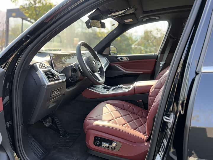 BMW X5 2023 2023款 xDrive 40Li M运动套装