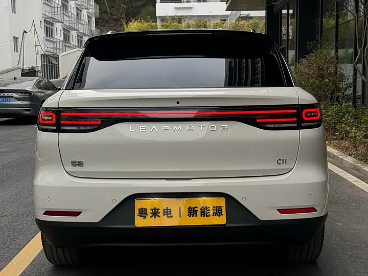 Leapmotor C11 2026 2026款 增程 300激光雷达智尊版