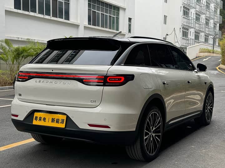 Leapmotor C11 2026 2026款 增程 300激光雷达智尊版