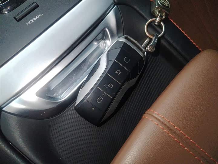 BYD Song Plus 2020 2020款 1.5T 自动旗舰型