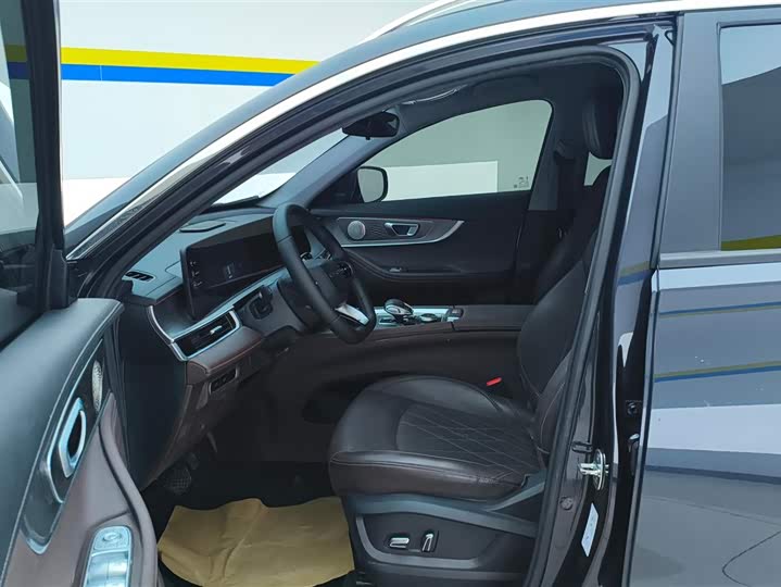 Chery Tiggo 8 Plus 2024 2024款 冠军版 390TGDI DCT豪迈版 5座