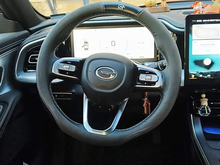 GAC Trumpchi GS8 2025 2025款 领航系列 2.0TGDI 两驱豪华版 5座