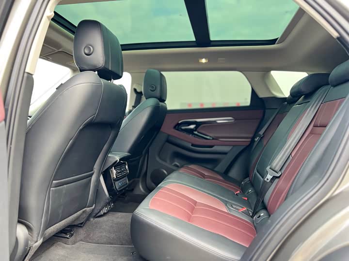 Land Rover Range Rover Evoque L Hybrid 2023 2023款 极光L P300e 插电式电动混合版