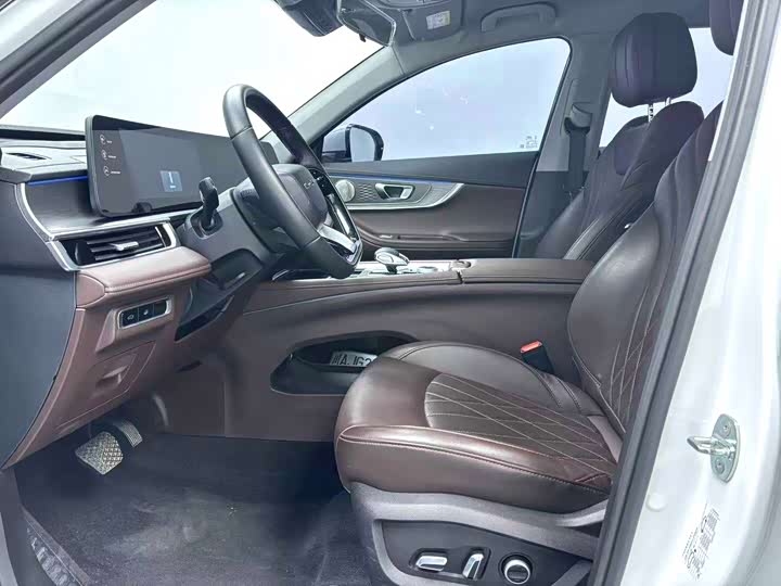 Chery Tiggo 8 Pro 2024 2024款 冠军版 390T 四驱巅峰版 5座