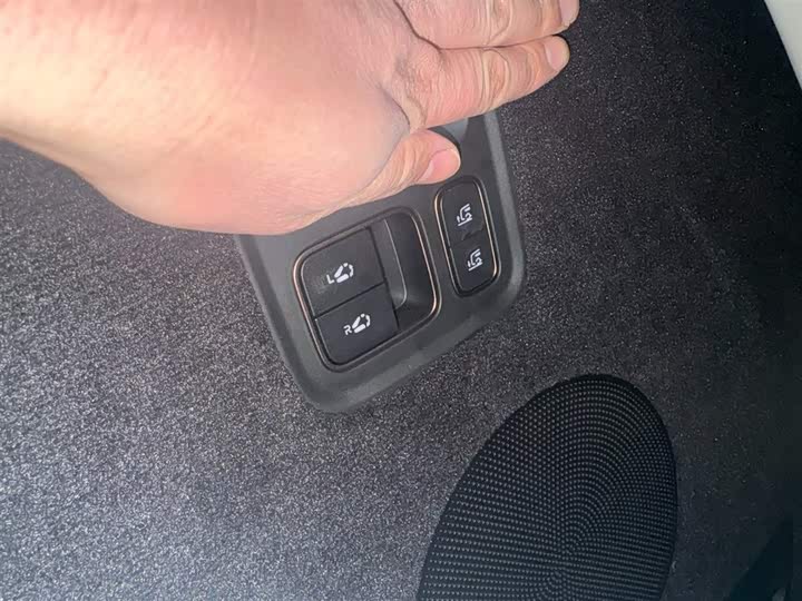 LiXiang Mega 2025 2025款 Home 家庭特别版